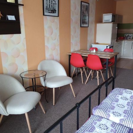 קרלובי וארי Apartman Rezidence Certovka 2121 Free Parking Garage מראה חיצוני תמונה