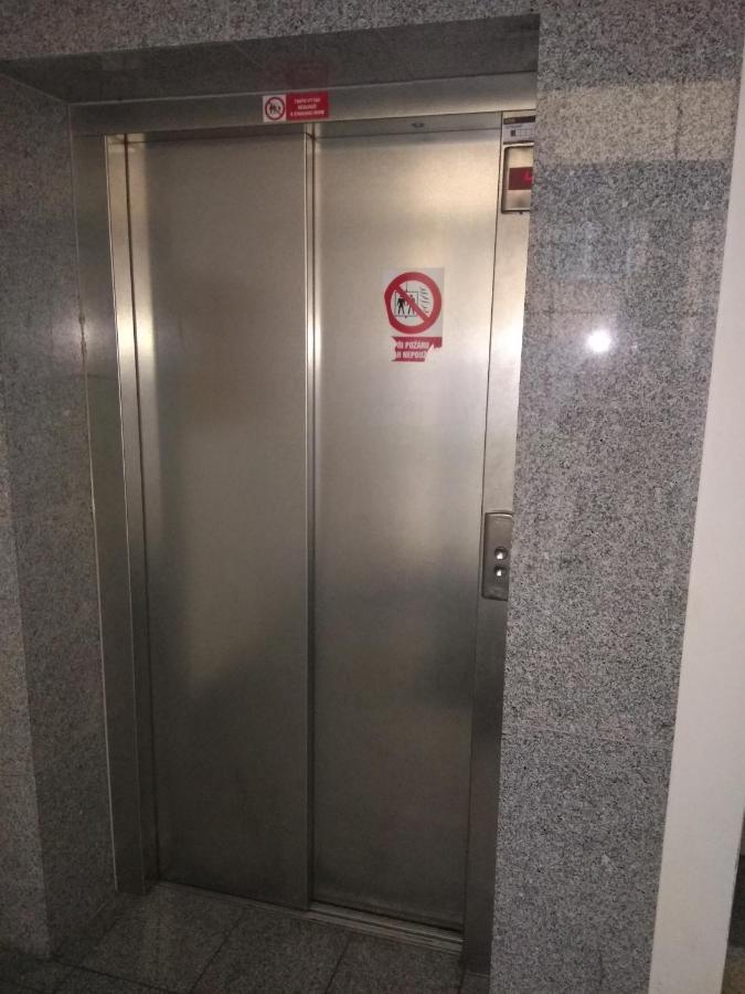 קרלובי וארי Apartman Rezidence Certovka 2121 Free Parking Garage מראה חיצוני תמונה