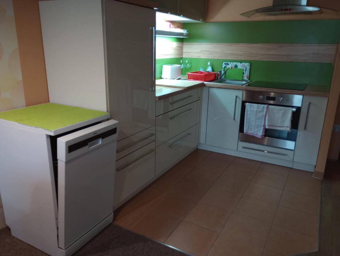 קרלובי וארי Apartman Rezidence Certovka 2121 Free Parking Garage מראה חיצוני תמונה